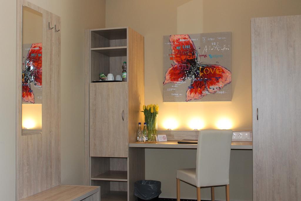 Pur Hotel Emlichheim Room photo