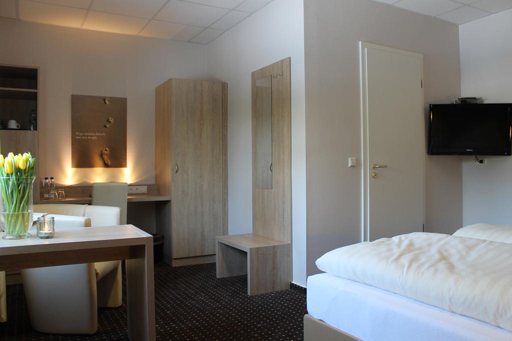 Pur Hotel Emlichheim Exterior photo