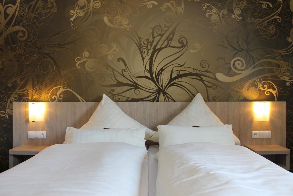 Pur Hotel Emlichheim Room photo